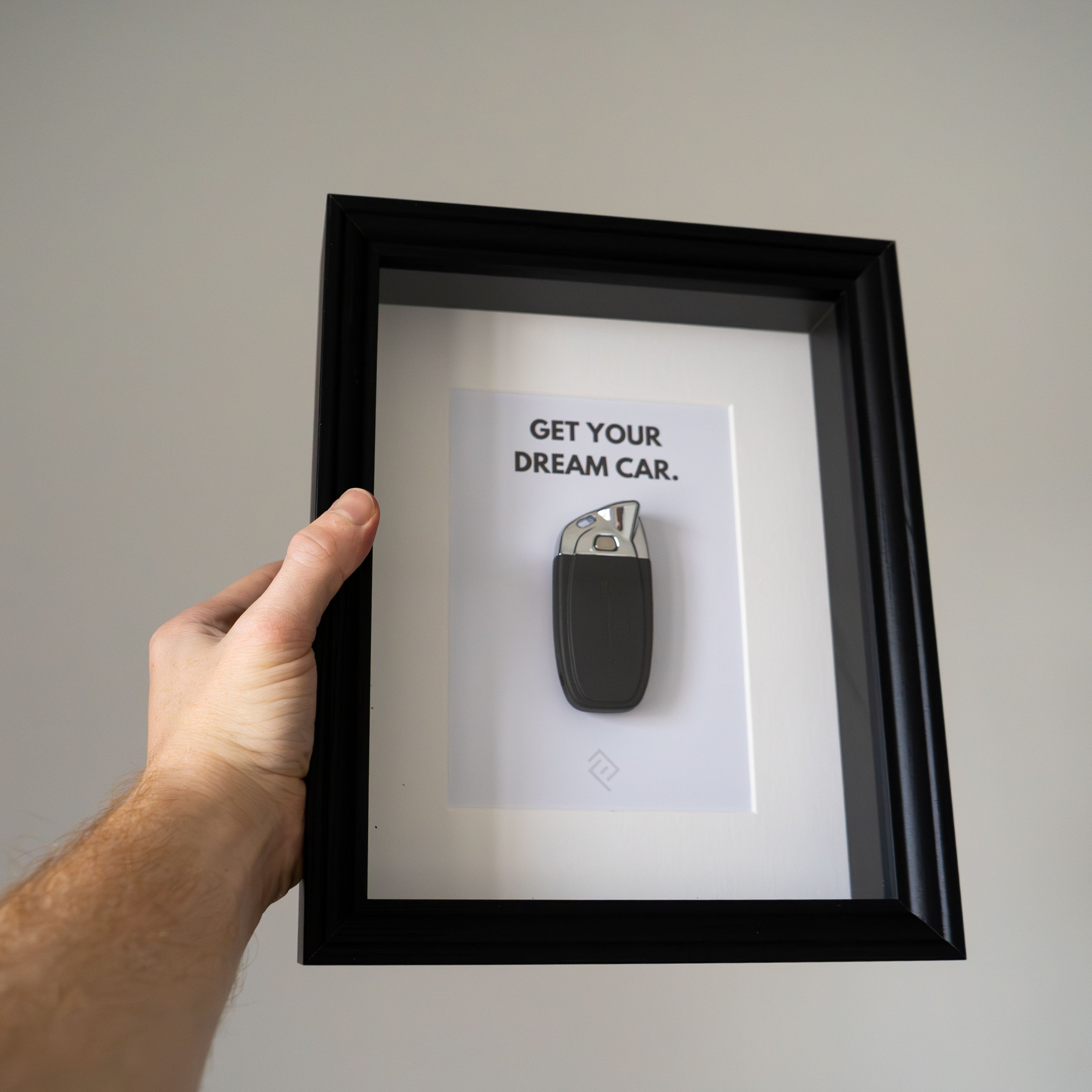 Clé de Aventador Encadrée - Phrase de motivation personnalisable
