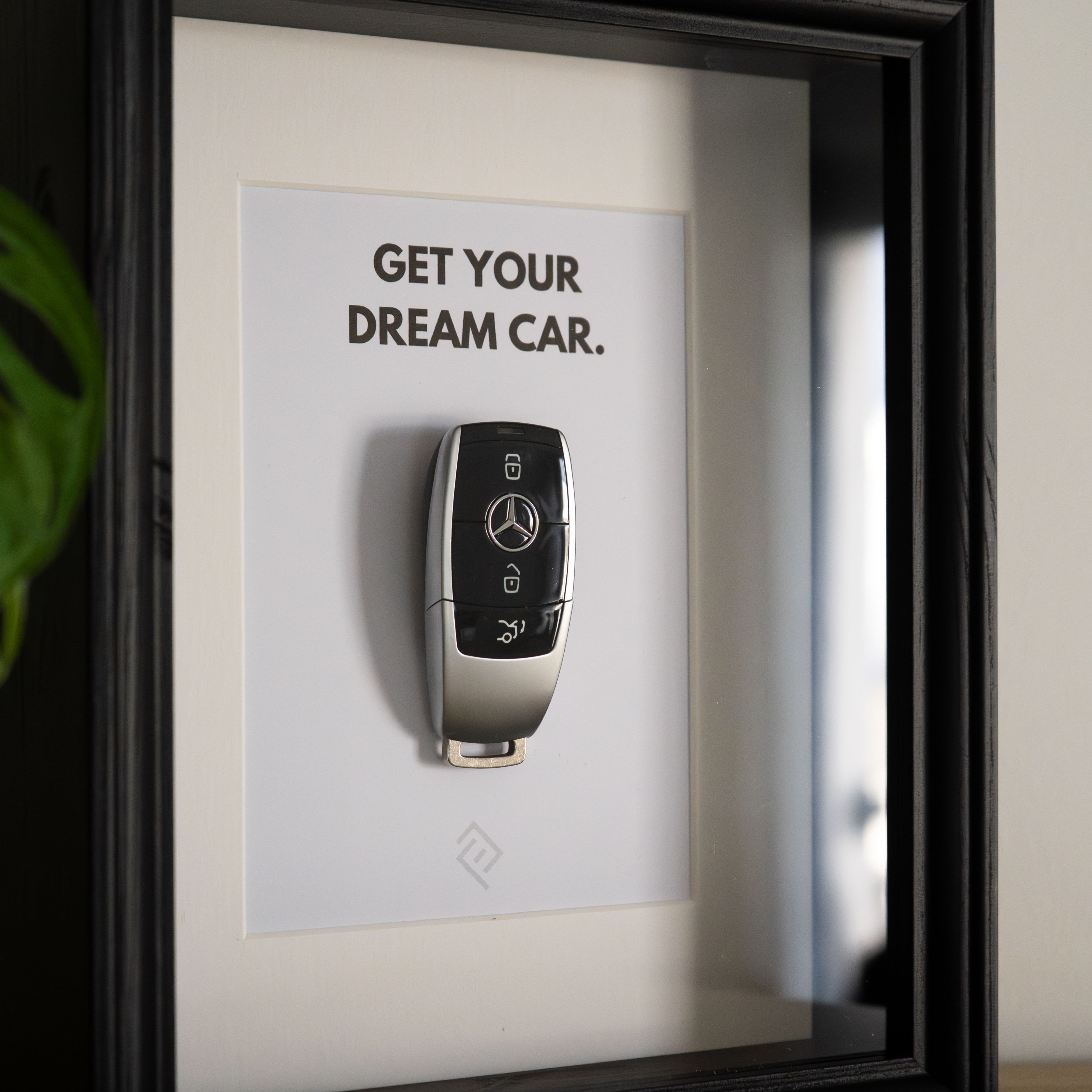 Clé de Mercedes Encadrée - Phrase de motivation personnalisable