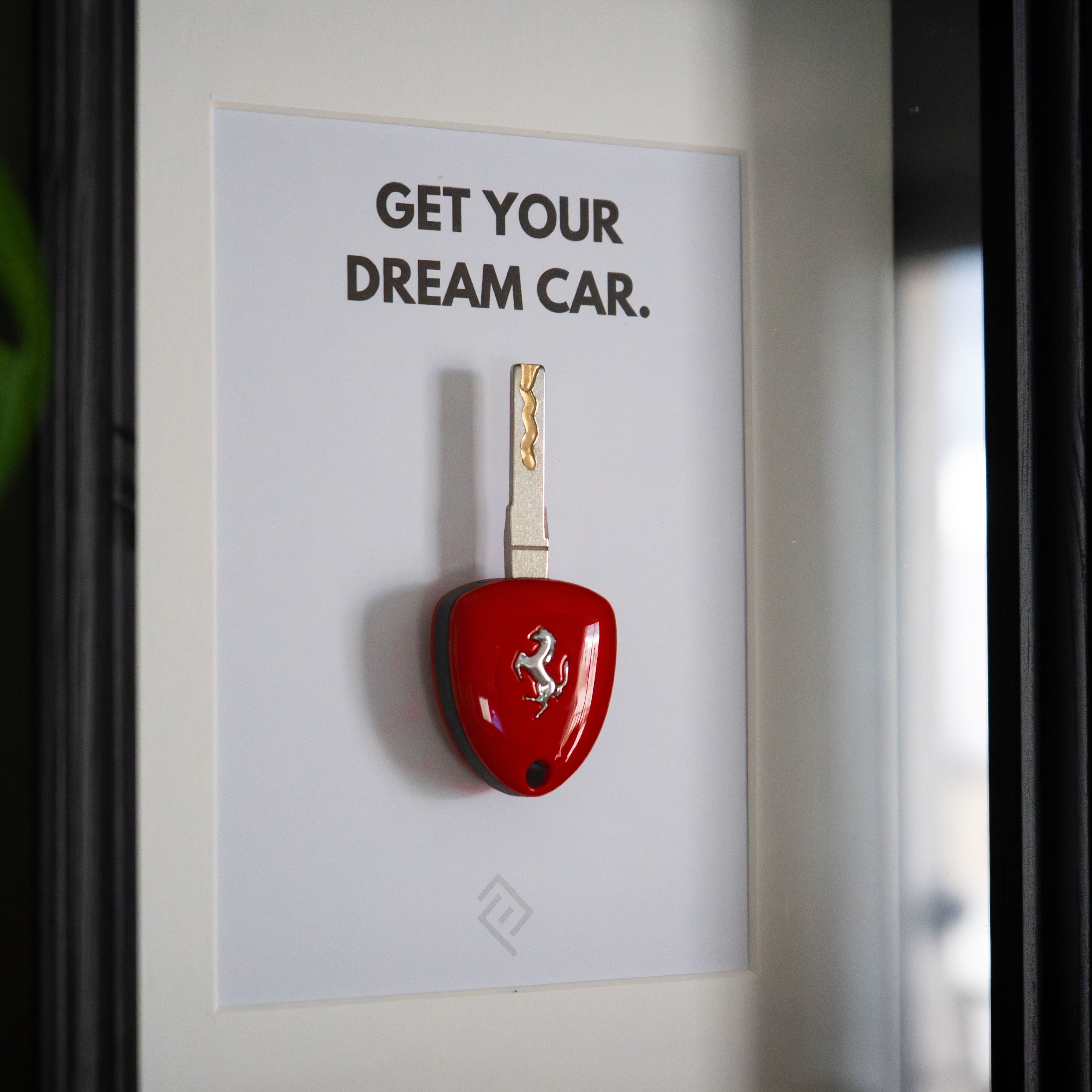 Clé de Ferrari Spider Encadrée - Phrase de motivation personnalisable