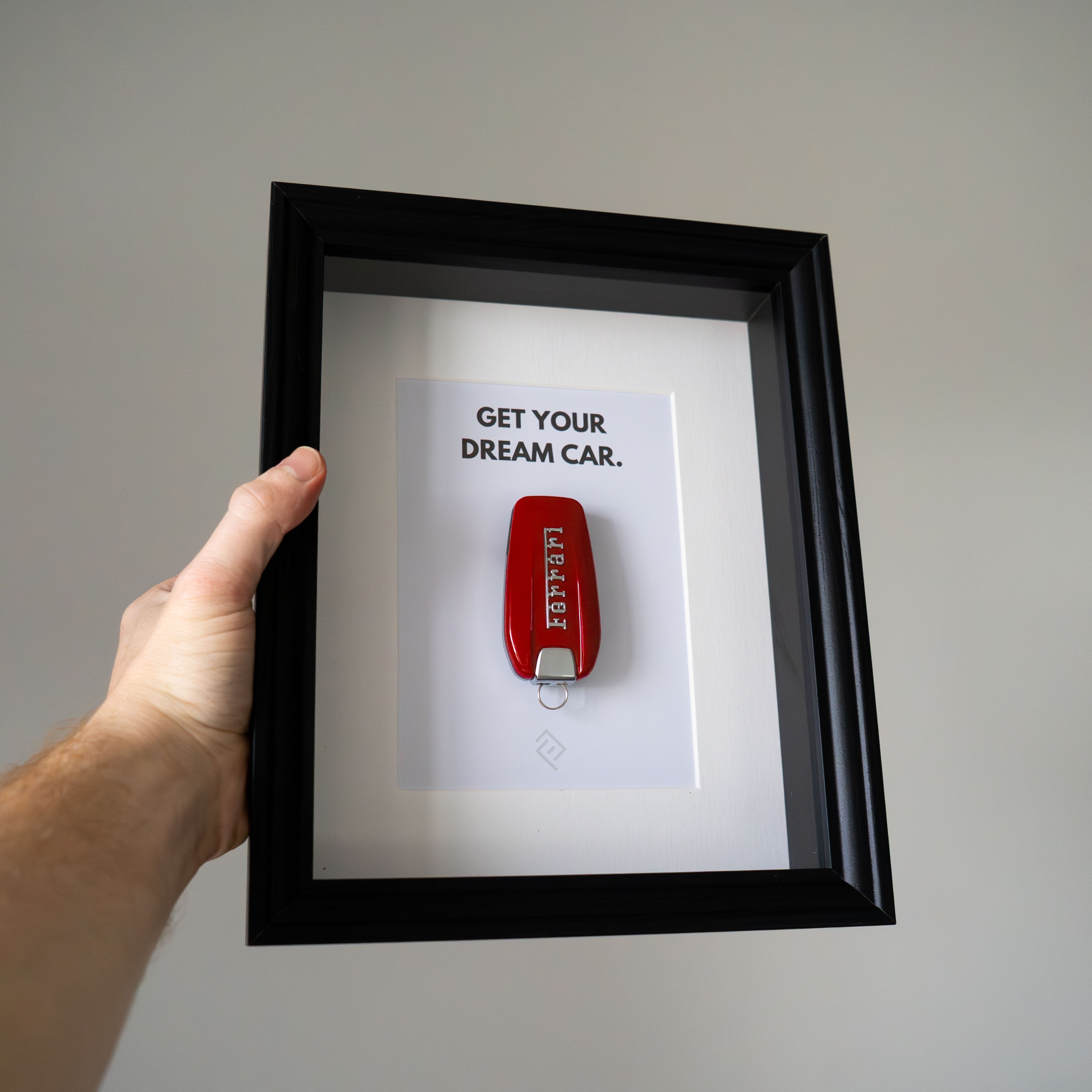 Clé de Ferrari Encadrée - Phrase de motivation personnalisable