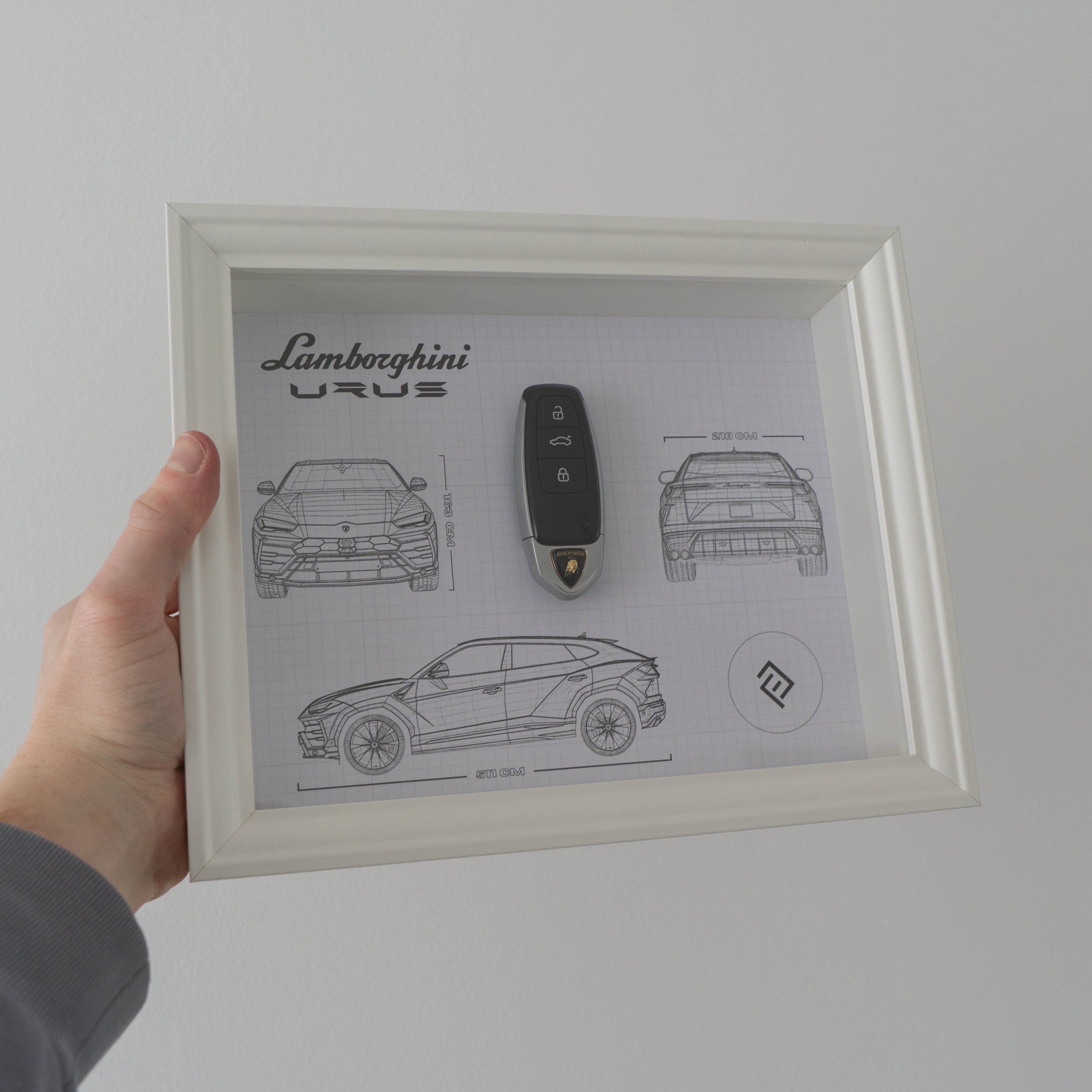 Décoration Lamborghini Urus clé encadré - Blueprint avec NFC